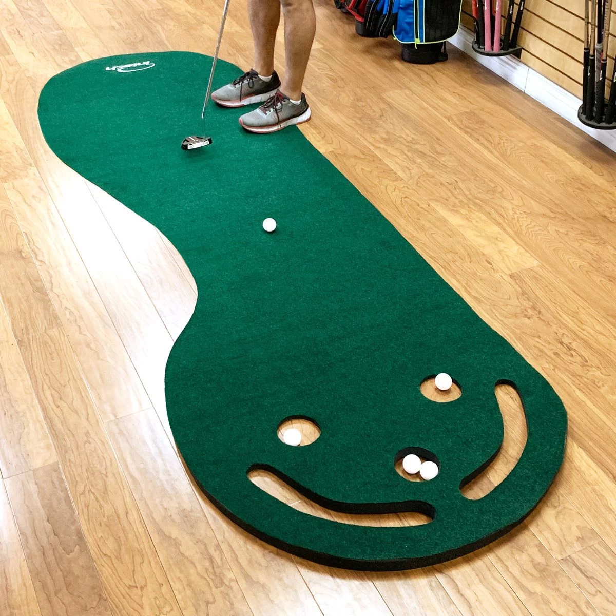 Intech Golf 3 Hole Portable Golf Putting Mat - Image 7