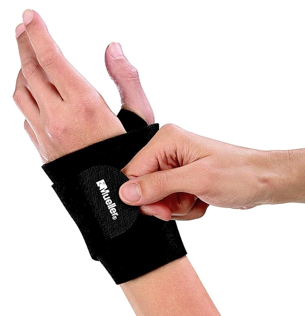 Mueller Sport Care Wraparound Moderate Wrist Support - Image 3